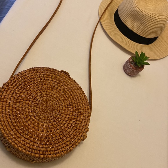 Round Rattan Crossbody - Picture 3 of 8